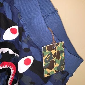 Authentic Bathing ape shorts w tag